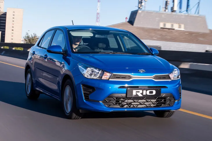 Chi tiết xe giá rẻ Kia Rio 2015