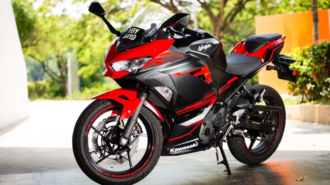 Giá xe Kawasaki Ninja 250  Khiến đối thủ Yamaha phải lo lắng