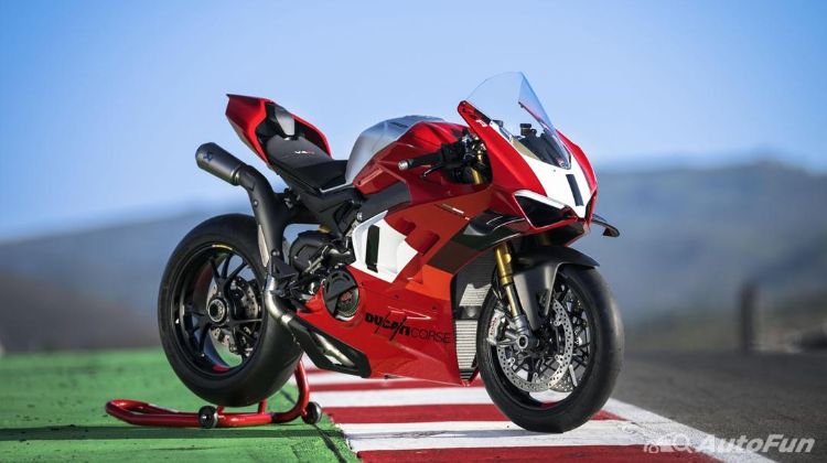 Ducati khuấy đảo thị trường với 3 quái thú mới trong năm 2021