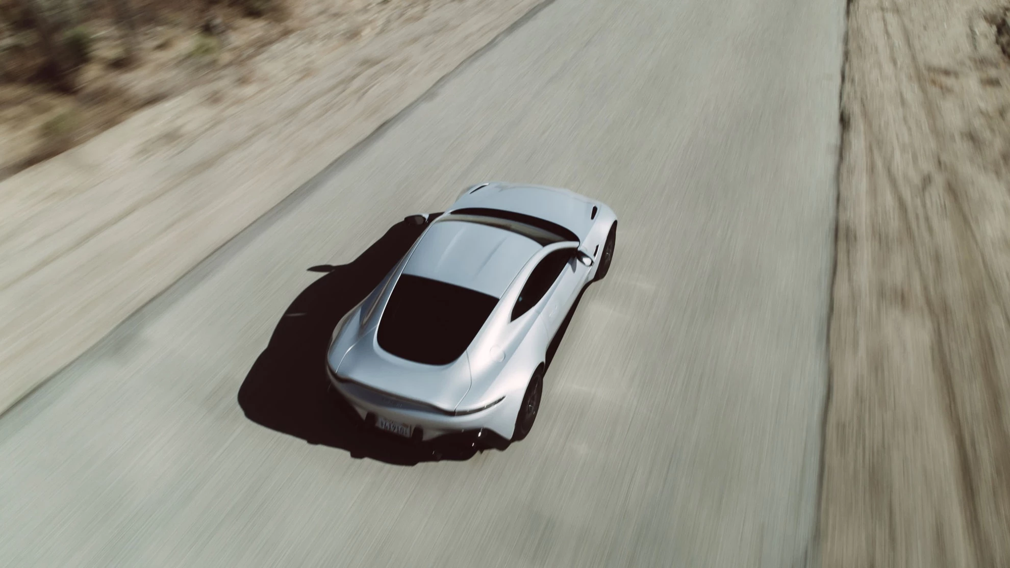 Aston Martin Vantage V8 Coupe 2023 Ngoại thất 002
