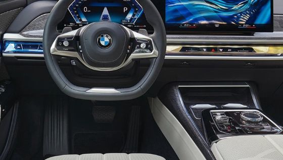 BMW 7 Series 735i Pure Excellence 2023 Nội thất 002