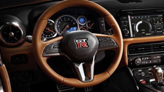 Nissan GT-R 2023 Nội thất 012