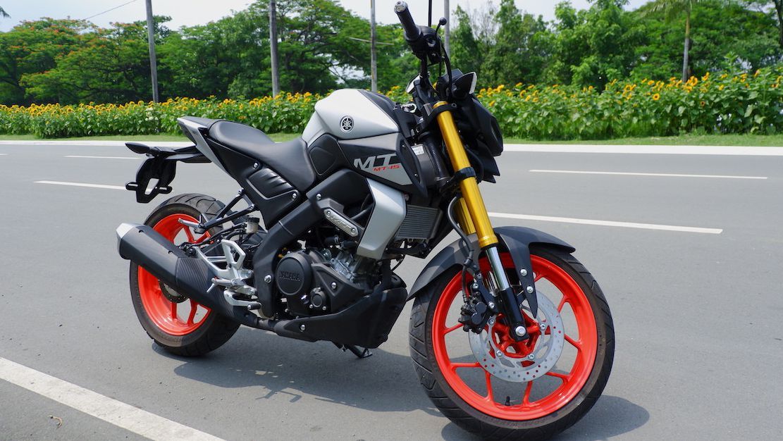 Yamaha MT 15 V2 STD Price Images Mileage Specs  Features