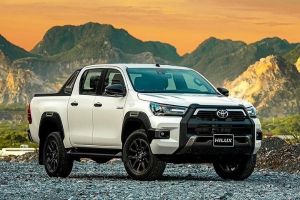 Toyota Hilux: Giá từ 628 triệu đồng liệu có gì hấp dẫn?