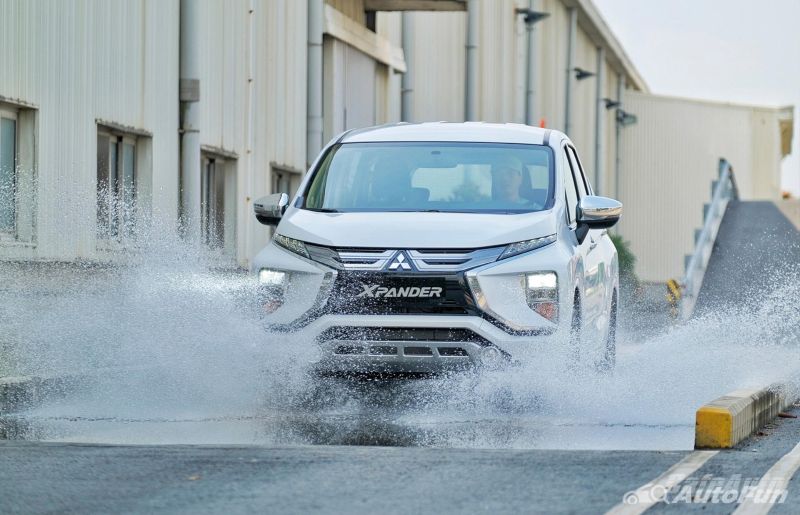 Mitsubishi Xpander 2022 có mức tiêu thụ nhiên liệu cũng không kém cạnh với các đối thủ khác 