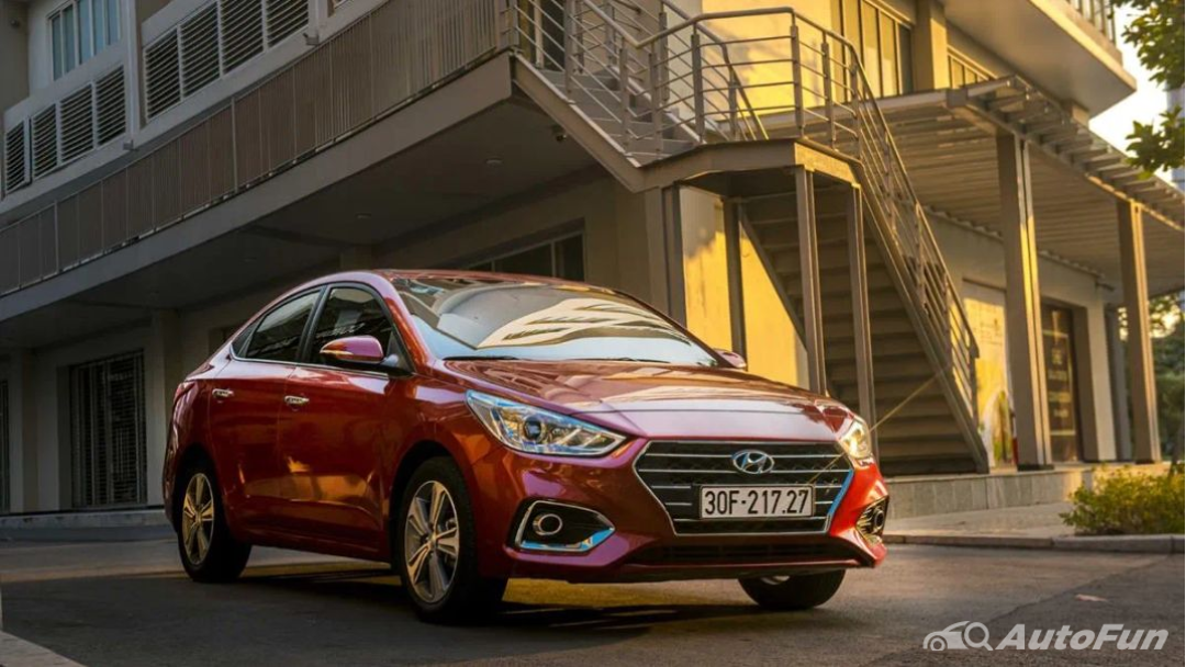 Kia Soluto có gì để cạnh tranh với Hyundai Accent?