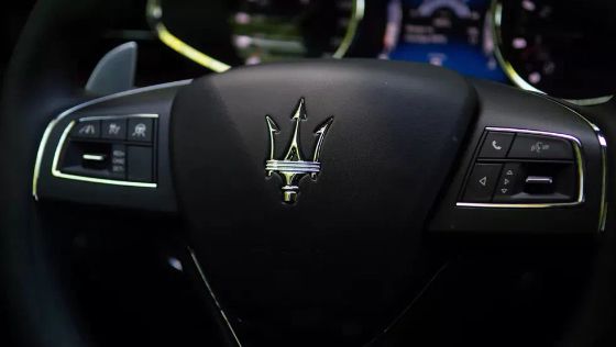 Maserati Quattroporte Public Nội thất 009