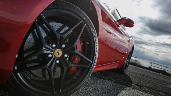 Ferrari California T Public Ngoại thất 004
