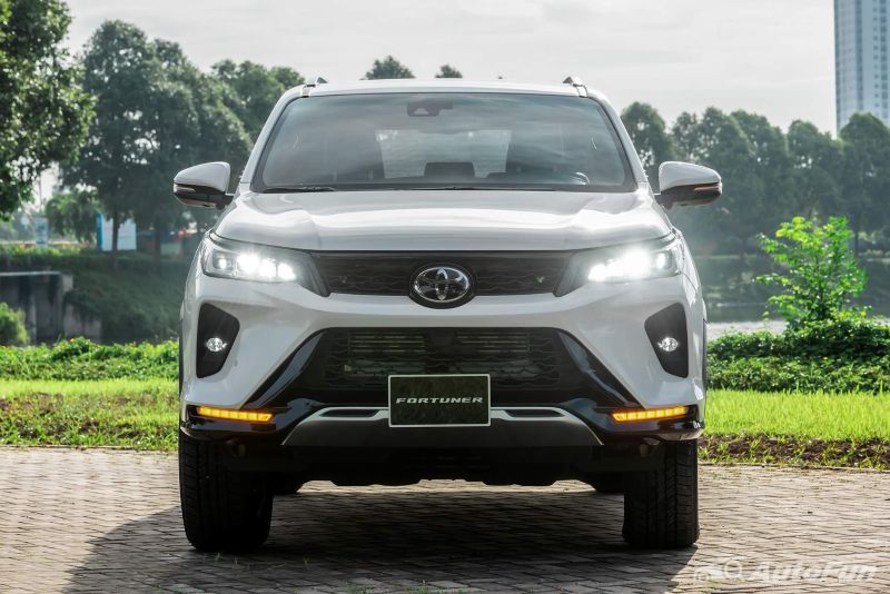 Toyota Fortuner 2021: Có còn “ăn xăng” như đời trước? 01