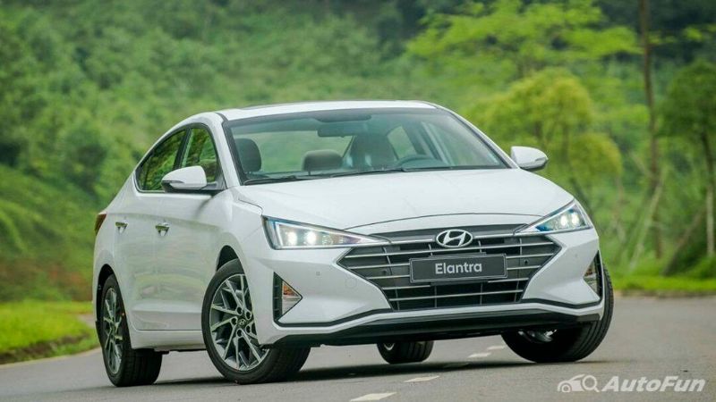 Soi khả năng tiêu hao nhiên liệu đáng nể của Hyundai Elantra 03