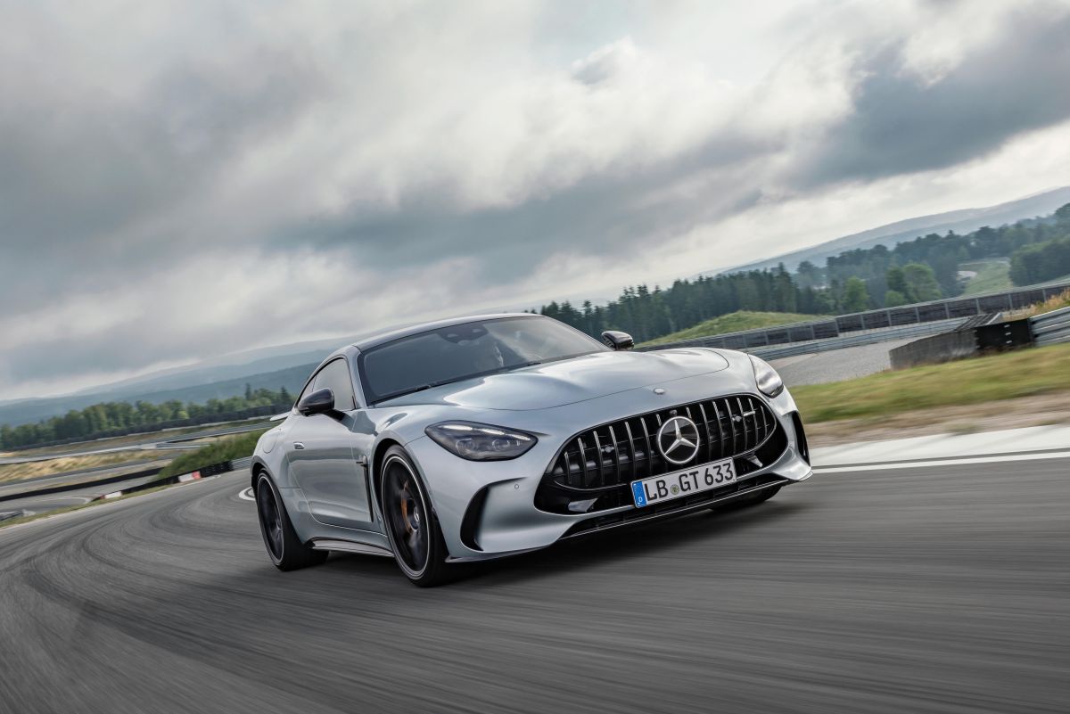 Mercedes-AMG GT thế hệ thứ 2 chính thức ra mắt 09