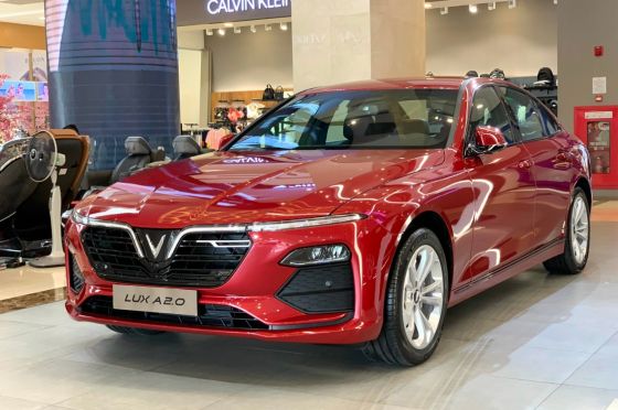 VinFast Lux A2.0 dẫn dầu doanh số trong phân khúc sedan hạng sang 1 tỷ đồng