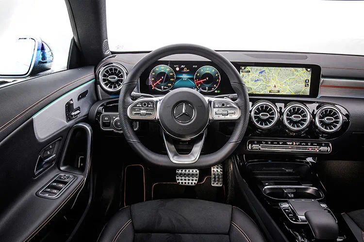 Giá xe Mercedes CLA 200 2023  Đánh giá Thông số kỹ thuật Hình ảnh Tin  tức  Autofun