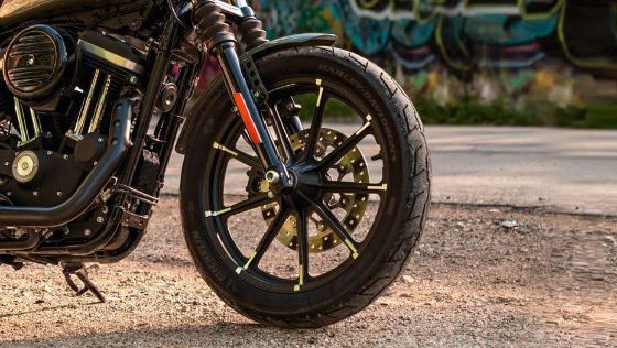 Harley Davidson Iron 883 2021 Ngoại thất 026
