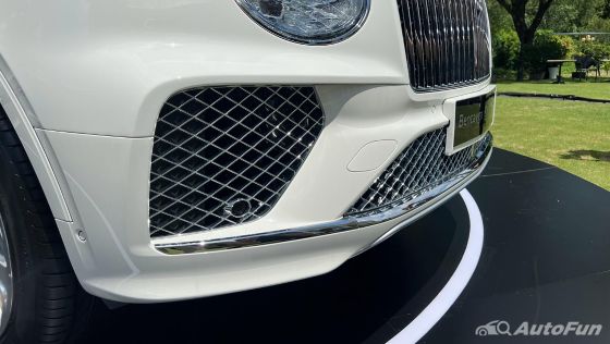 Bentley Bentayga EWB AZURE 2023 Ngoại thất 007
