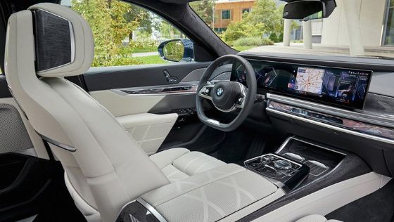BMW 7 Series 735i Pure Excellence 2023 Nội thất 001