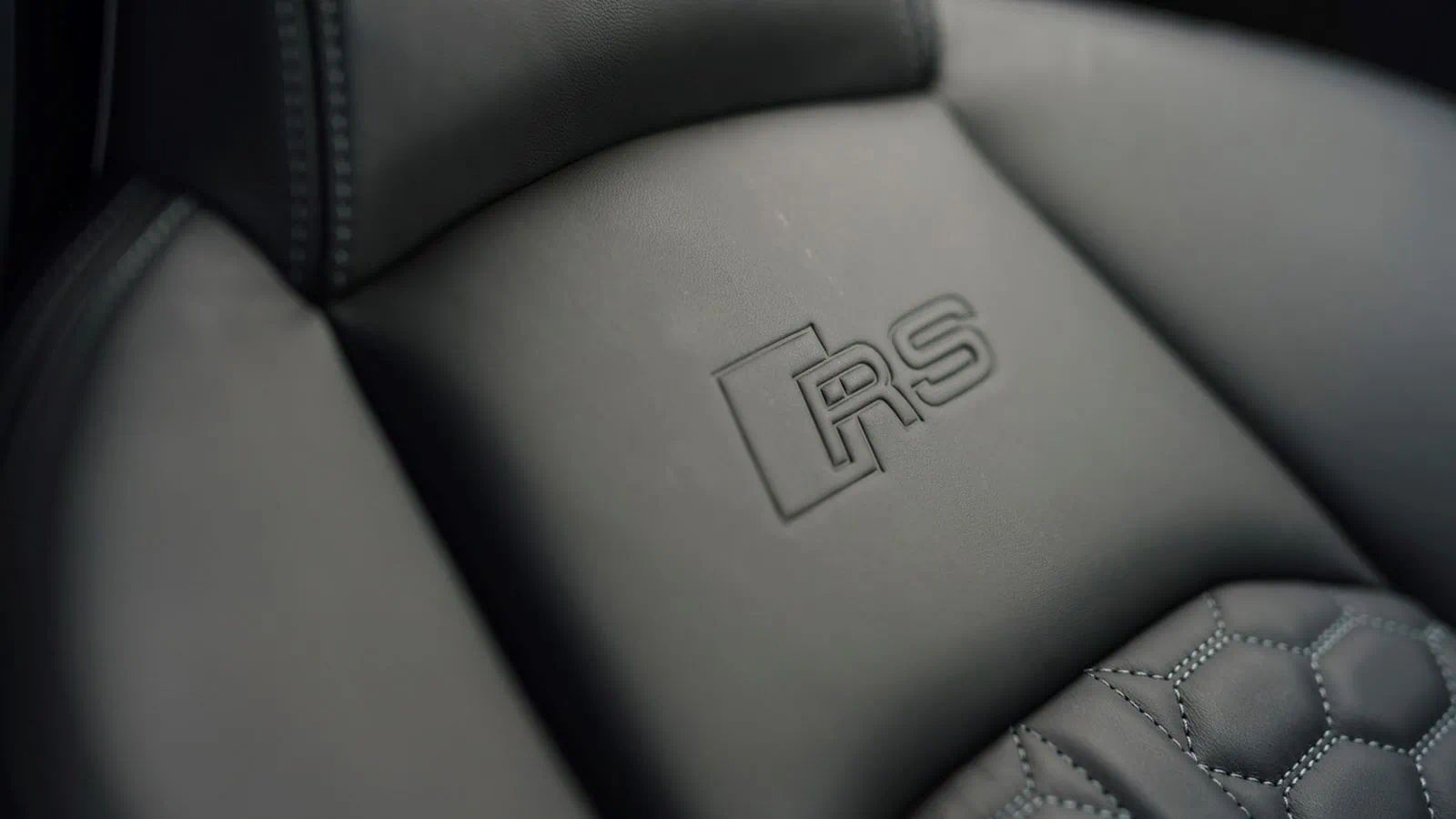 Audi RS4 Public Nội thất 002