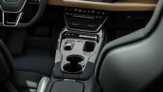 Audi e-tron GT quattro 2023 Nội thất 006