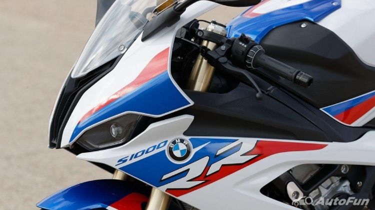 BMW S1000RR 2020 độ Max Options gần 1 tỷ đồng với dàn chân MotoGP Xefun